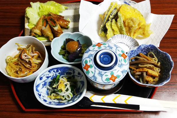 お食事