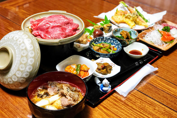 お食事