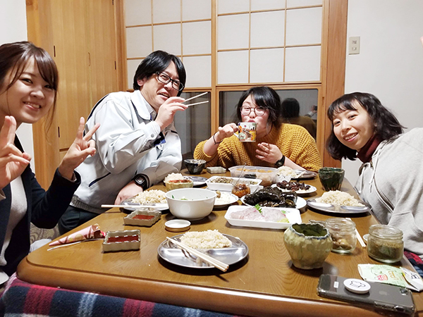 お食事