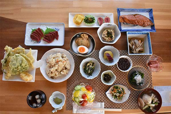 夕食