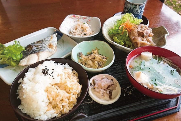 レストラン