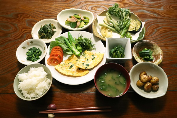 朝食