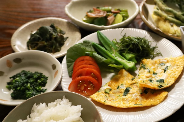 朝食