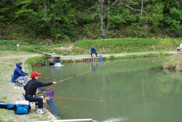 
Takeya fishing pond